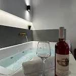 公寓 Botanica Noir Jacuzzi Valaoritou *