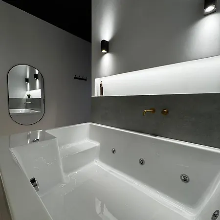 Apartamento Botanica Noir Jacuzzi Valaoritou