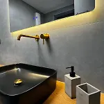 Botanica Noir Jacuzzi Valaoritou *