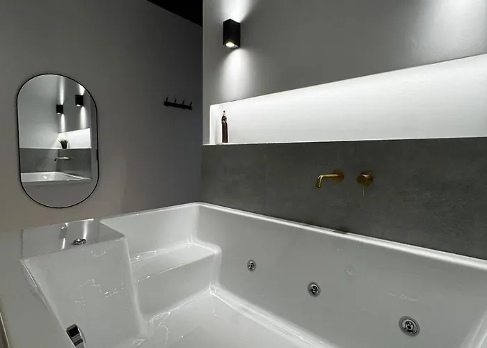 Apartament Botanica Noir Jacuzzi Valaoritou